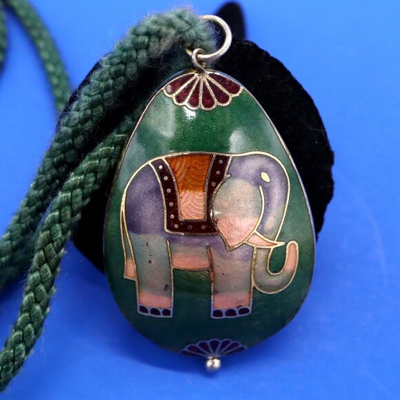 Set of 2 Cloisonne' Necklaces Elephant & Floral Pendant on Cord Vtg Estate Find - Picture 2 of 9